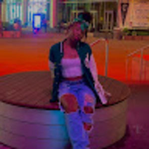 Meet your Posher, Mia